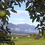 Mitschighof - Und - Heidis-welt, Mitschig Хермагор