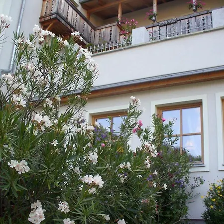 Apartamento Mitschighof - Apartments Und Zimmer - Heidis-Welt, Mitschig